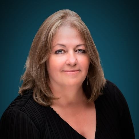 Headshot of Kim Elliott